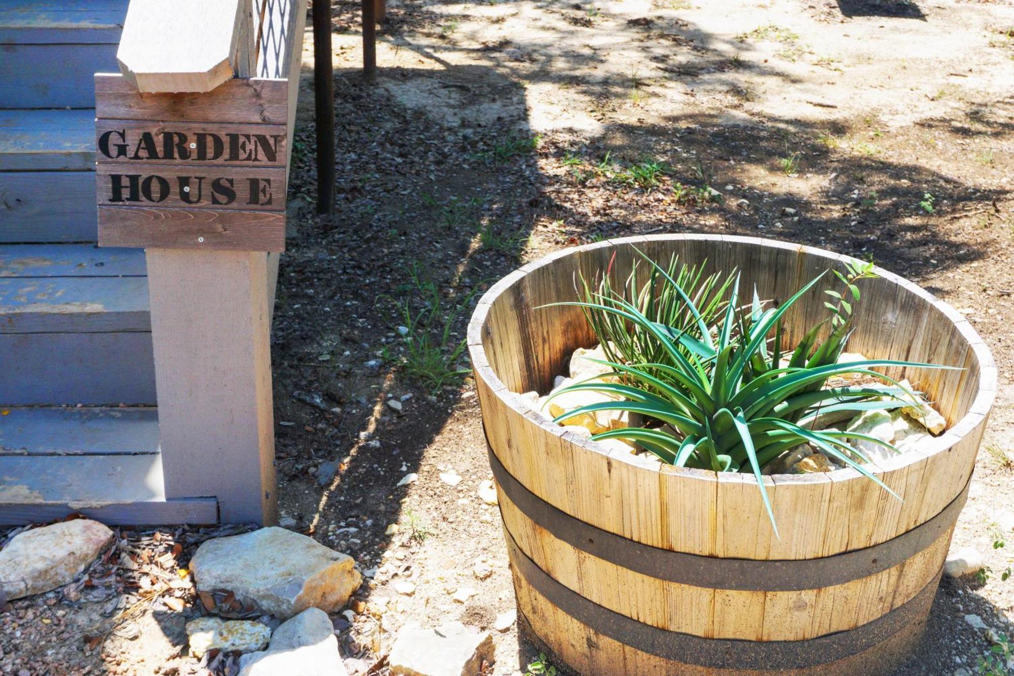 Arbor House Of Dripping Springs - Garden House Villa Exterior photo